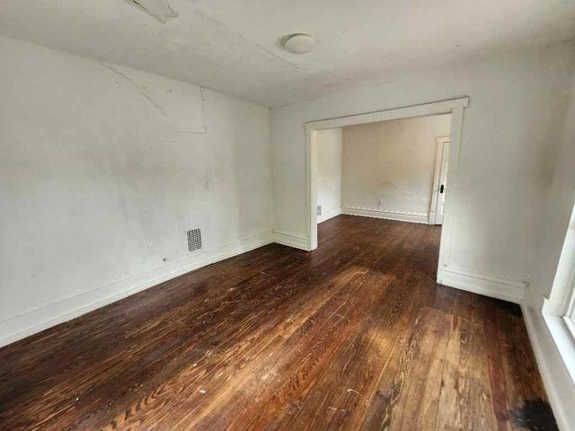 2920 Garfield Avenue, Kansas City, MO 64109