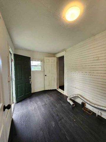 2920 Garfield Avenue, Kansas City, MO 64109