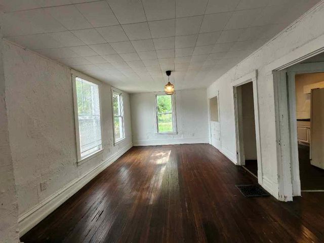 2920 Garfield Avenue, Kansas City, MO 64109