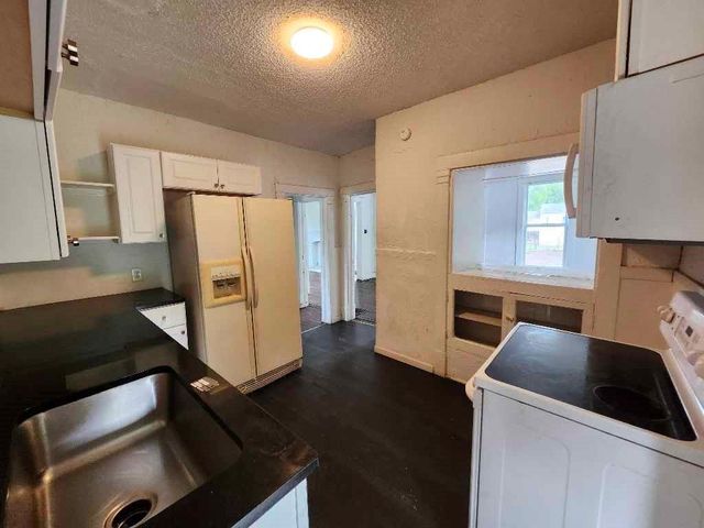 2920 Garfield Avenue, Kansas City, MO 64109