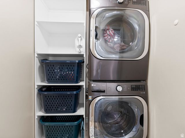 2043 N BELMONT DR, Saratoga Springs, UT 84045