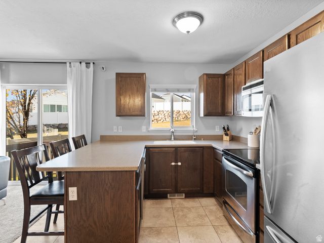 2043 N BELMONT DR, Saratoga Springs, UT 84045