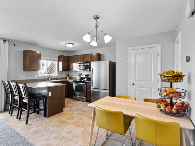 2043 N BELMONT DR, Saratoga Springs, UT 84045