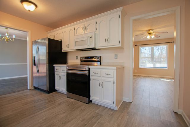 421 Sierra Court, Clarksville, TN 37040