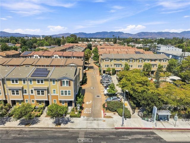 7239 N Cedar Rd, Van Nuys, CA 91405