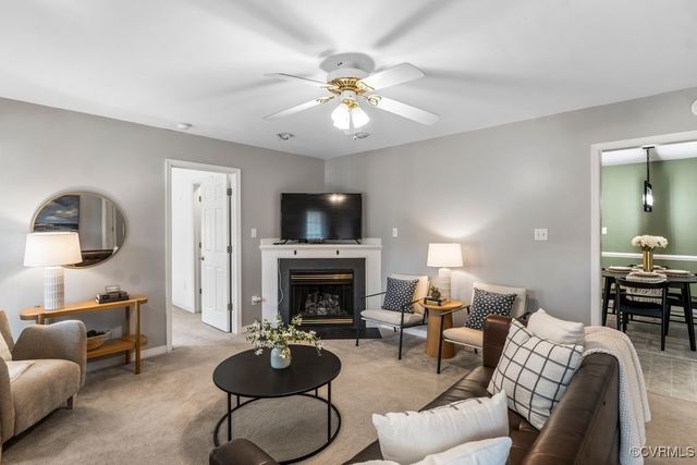 2736 Knobbly Ct, Chester, VA 23831