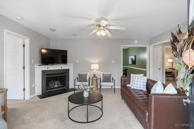 2736 Knobbly Ct, Chester, VA 23831