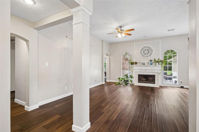9110 Rhapsody Lane, Houston, TX 77040