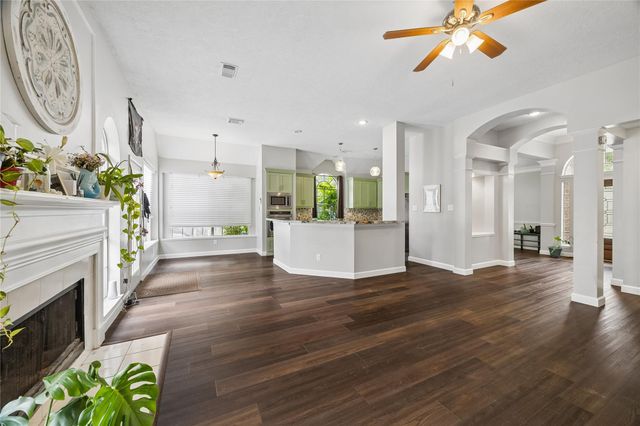 9110 Rhapsody Lane, Houston, TX 77040