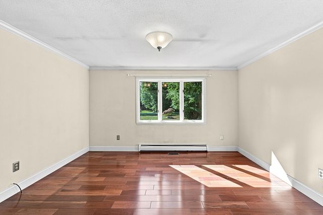 24 Orchard St, Berkley, MA 02779