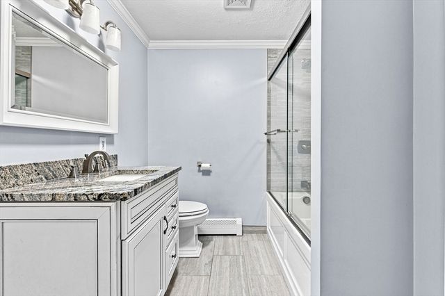 24 Orchard St, Berkley, MA 02779