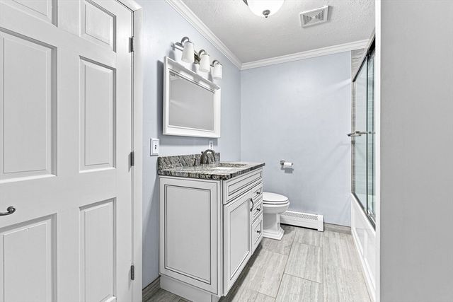 24 Orchard St, Berkley, MA 02779