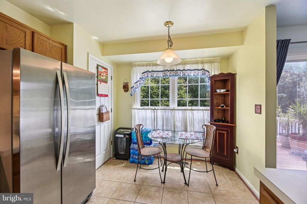 8822 DOVE DR, Perry Hall, MD 21128