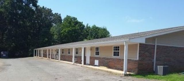 425 Alma Ln Apt D, Clarksville, TN 37043