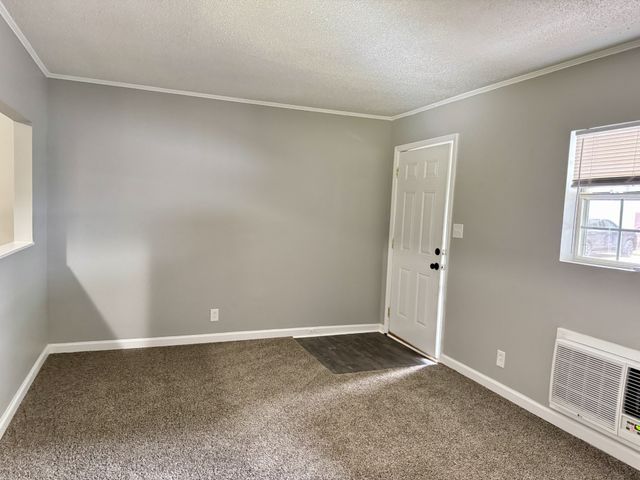 425 Alma Ln Apt D, Clarksville, TN 37043