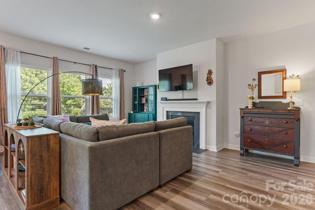 3008 Hayes Ridge Drive, Belmont, NC 28012