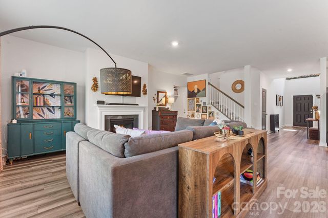 3008 Hayes Ridge Drive, Belmont, NC 28012
