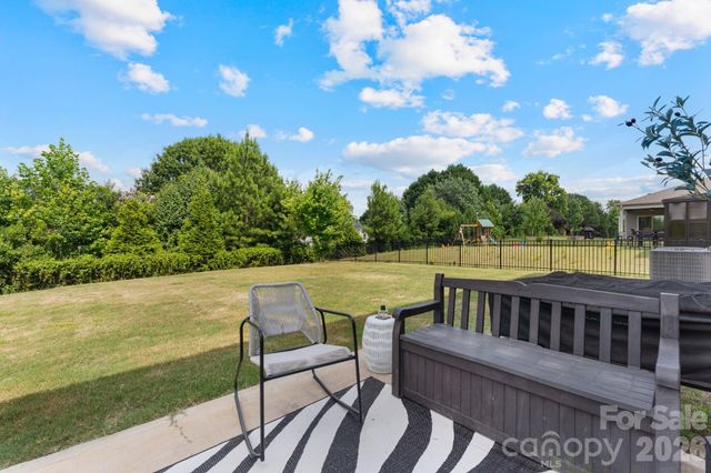 3008 Hayes Ridge Drive, Belmont, NC 28012