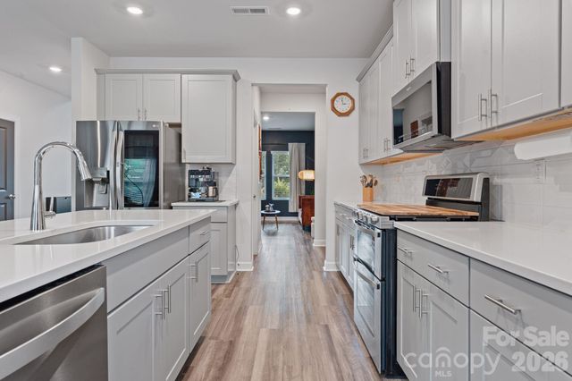 3008 Hayes Ridge Drive, Belmont, NC 28012