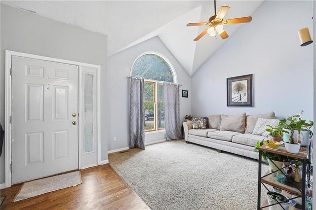 7024 N Mercier Court, Kansas City, MO 64118