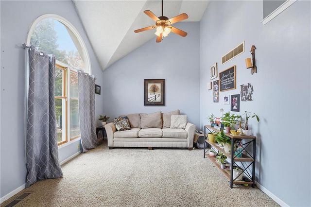 7024 N Mercier Court, Kansas City, MO 64118