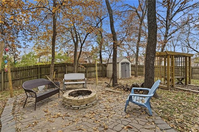 7024 N Mercier Court, Kansas City, MO 64118