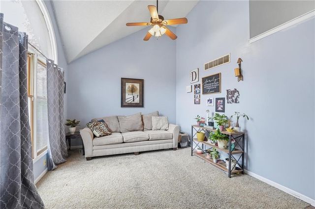 7024 N Mercier Court, Kansas City, MO 64118