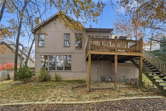 7024 N Mercier Court, Kansas City, MO 64118