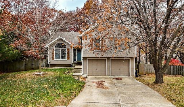 7024 N Mercier Court, Kansas City, MO 64118