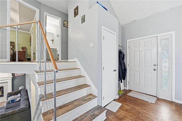 7024 N Mercier Court, Kansas City, MO 64118