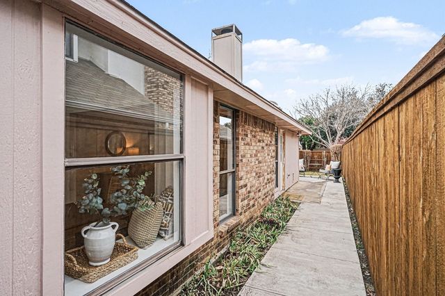 2008 Greenview Drive A, Carrollton, TX 75010