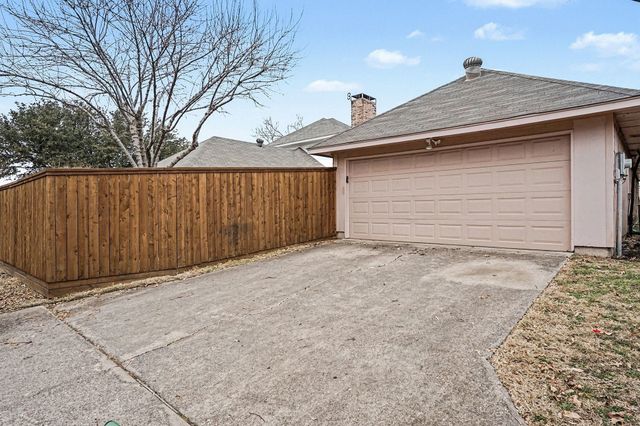 2008 Greenview Drive A, Carrollton, TX 75010