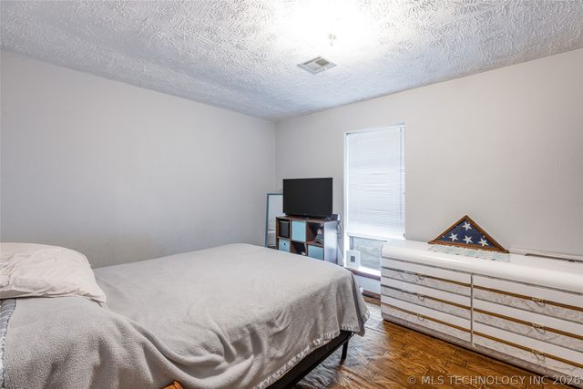 1022 N Miller Drive, Claremore, OK 74017
