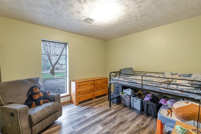 1022 N Miller Drive, Claremore, OK 74017
