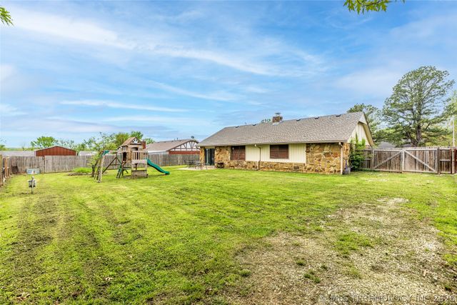 1022 N Miller Drive, Claremore, OK 74017