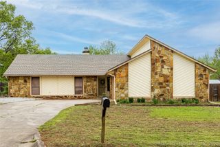1022 N Miller Drive, Claremore, OK 74017