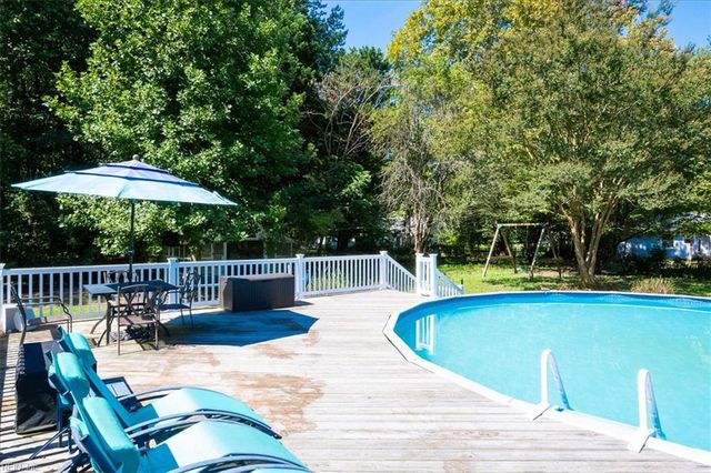 7395 Nelson DR, Gloucester, VA 23061