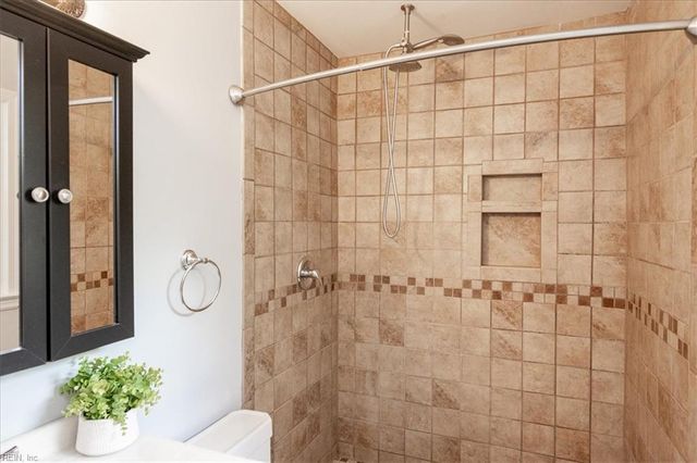 7395 Nelson DR, Gloucester, VA 23061