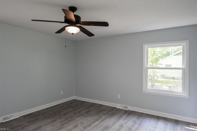 7395 Nelson DR, Gloucester, VA 23061