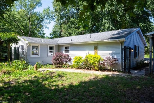 7395 Nelson DR, Gloucester, VA 23061