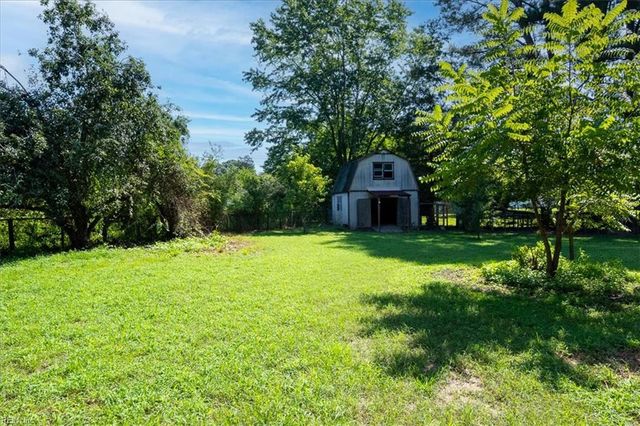 7395 Nelson DR, Gloucester, VA 23061