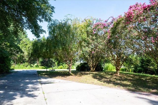 7395 Nelson DR, Gloucester, VA 23061