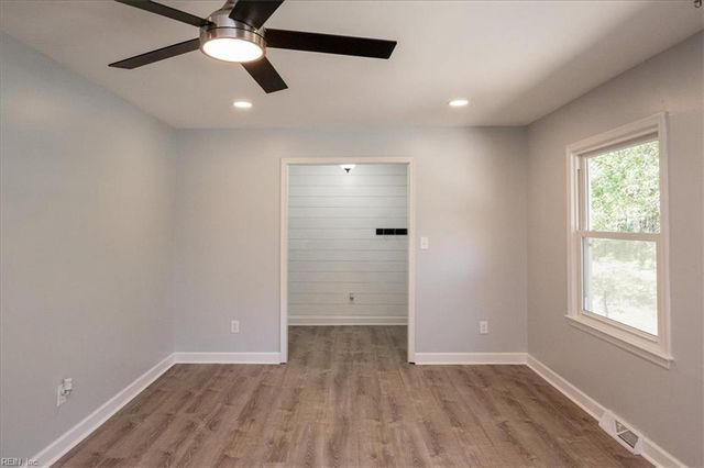 7395 Nelson DR, Gloucester, VA 23061