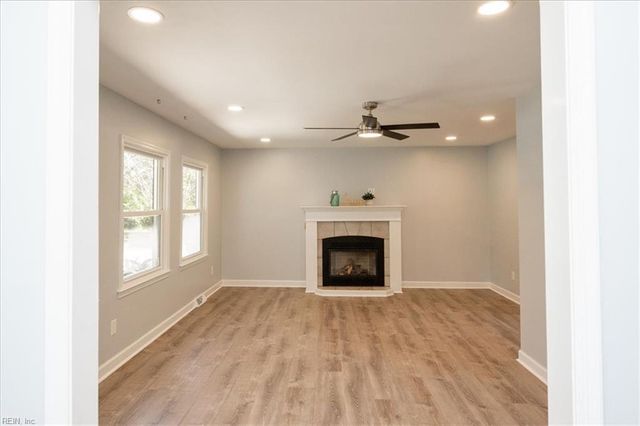 7395 Nelson DR, Gloucester, VA 23061