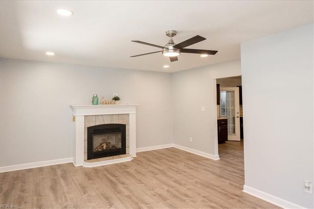 7395 Nelson DR, Gloucester, VA 23061