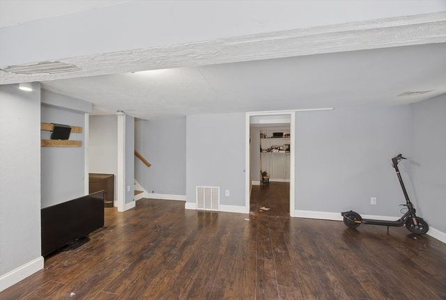 89 Goodale St, Haverhill, MA 01830