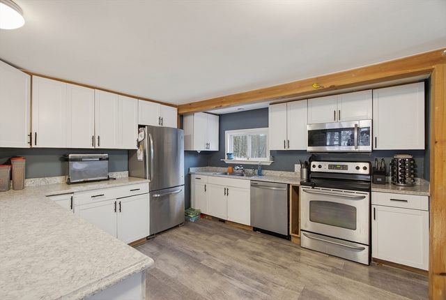 89 Goodale St, Haverhill, MA 01830