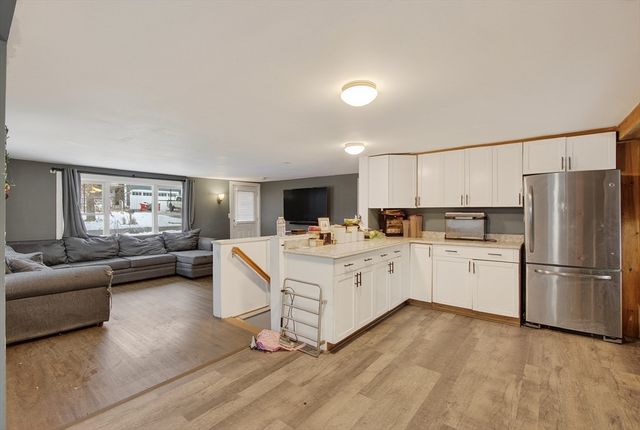 89 Goodale St, Haverhill, MA 01830