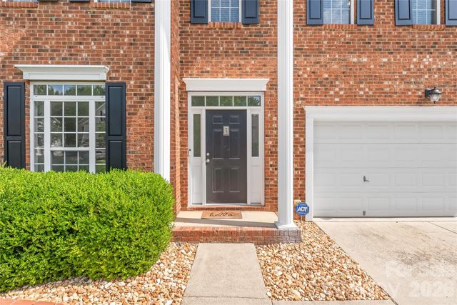 12319 Silveroak Lane, Charlotte, NC 28277