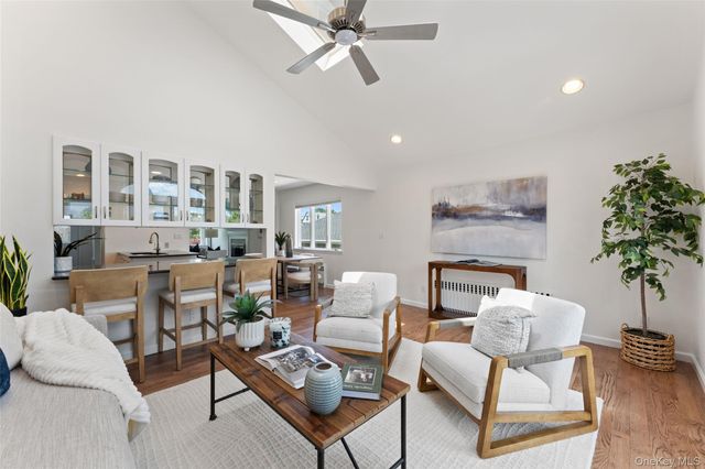 78 Bradley Road, Scarsdale, NY 10583